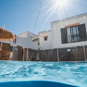 https://bura-surfhouse.hotelaalgarve.com