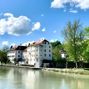 Schloss Ort 4*, Pasov Německo